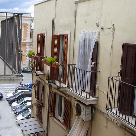 Bari In Un Click Apartment Exterior foto