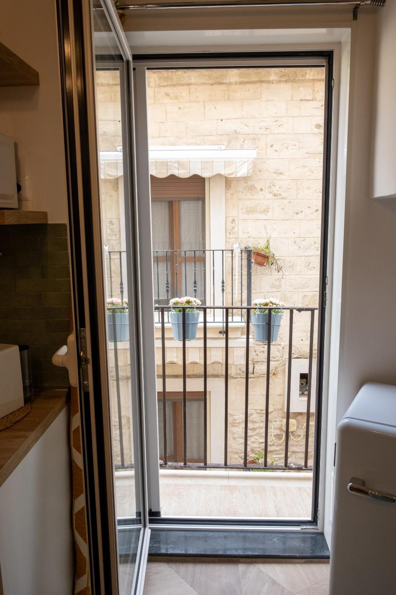 Bari In Un Click Apartment Exterior foto